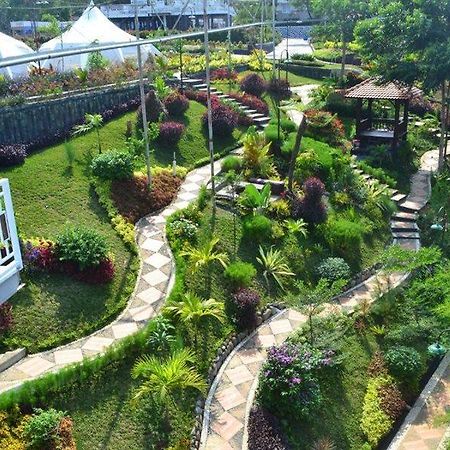 בוגור Chevilly Resort And Camp מראה חיצוני תמונה
