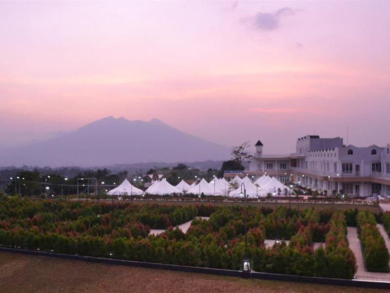 בוגור Chevilly Resort And Camp מראה חיצוני תמונה